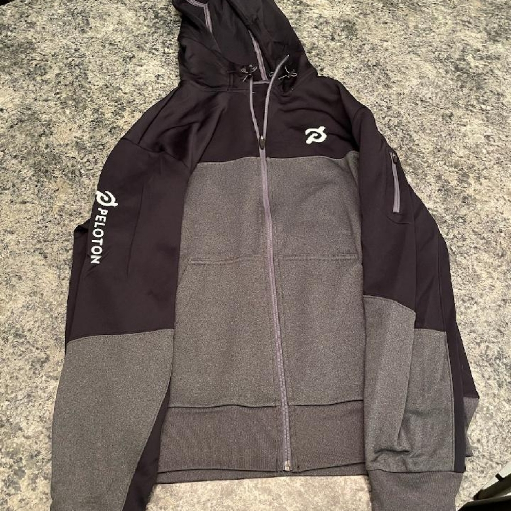 NWOT MEN'S PELOTON FULL ZIP UP HOODIE SZ L